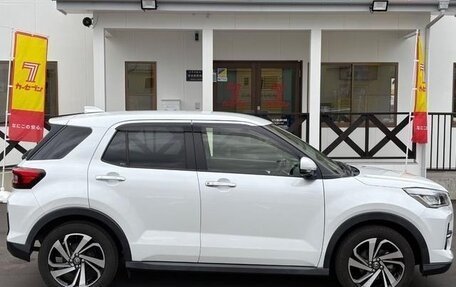 Toyota Raize I, 2022 год, 1 440 855 рублей, 3 фотография