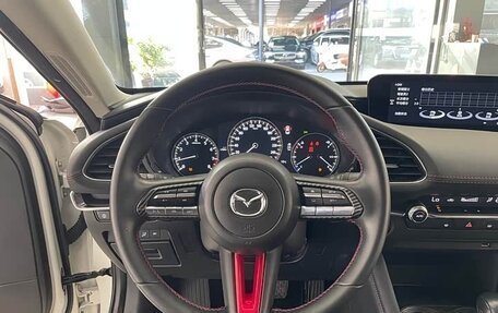 Mazda 3, 2022 год, 2 230 000 рублей, 10 фотография