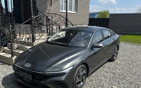 Hyundai Elantra, 2024 год, 2 300 000 рублей, 2 фотография