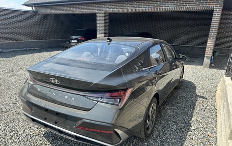 Hyundai Elantra, 2024 год, 2 300 000 рублей, 5 фотография