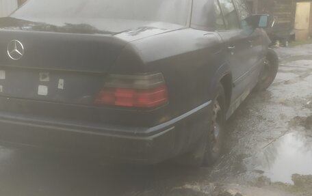 Mercedes-Benz W124, 1988 год, 75 000 рублей, 4 фотография