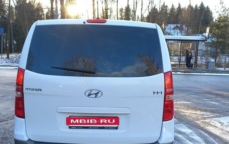 Hyundai H-1 II рестайлинг, 2016 год, 2 250 000 рублей, 4 фотография