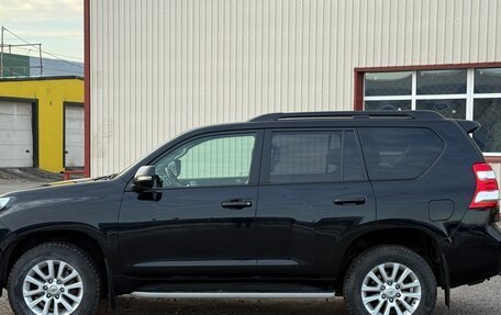 Toyota Land Cruiser Prado 150 рестайлинг 2, 2016 год, 3 400 000 рублей, 22 фотография