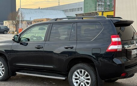 Toyota Land Cruiser Prado 150 рестайлинг 2, 2016 год, 3 400 000 рублей, 21 фотография