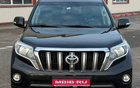 Toyota Land Cruiser Prado 150 рестайлинг 2, 2016 год, 3 400 000 рублей, 17 фотография