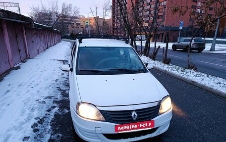 Renault Logan I, 2013 год, 225 000 рублей, 2 фотография