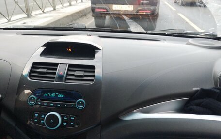 Chevrolet Spark III, 2011 год, 525 000 рублей, 9 фотография