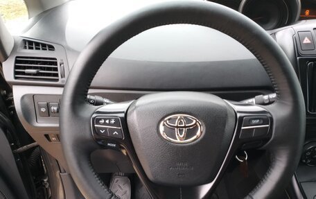 Toyota Verso I, 2009 год, 900 000 рублей, 4 фотография