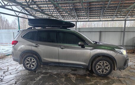 Subaru Forester, 2019 год, 2 420 000 рублей, 3 фотография
