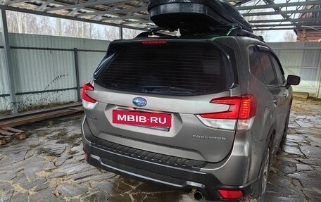 Subaru Forester, 2019 год, 2 420 000 рублей, 5 фотография