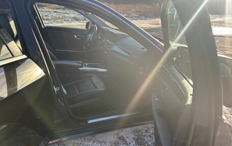 Mercedes-Benz E-Класс, 2012 год, 1 600 000 рублей, 8 фотография