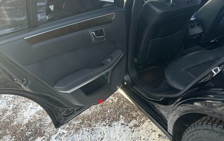 Mercedes-Benz E-Класс, 2012 год, 1 600 000 рублей, 12 фотография