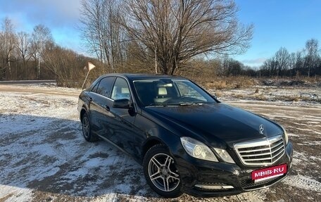 Mercedes-Benz E-Класс, 2012 год, 1 600 000 рублей, 4 фотография