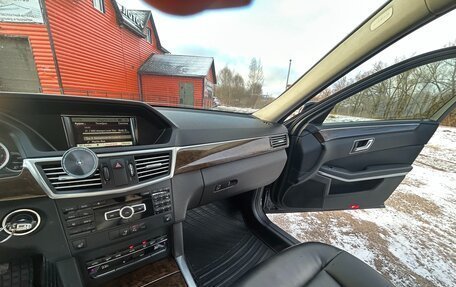 Mercedes-Benz E-Класс, 2012 год, 1 600 000 рублей, 20 фотография