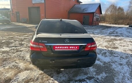 Mercedes-Benz E-Класс, 2012 год, 1 600 000 рублей, 7 фотография