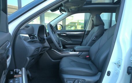 Toyota Highlander, 2025 год, 5 999 000 рублей, 21 фотография