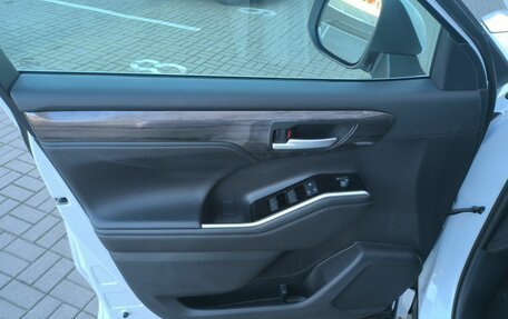 Toyota Highlander, 2025 год, 5 999 000 рублей, 19 фотография