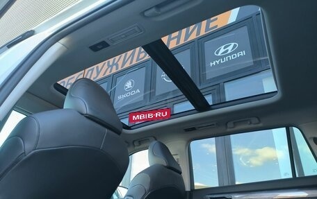 Toyota Highlander, 2025 год, 5 999 000 рублей, 26 фотография