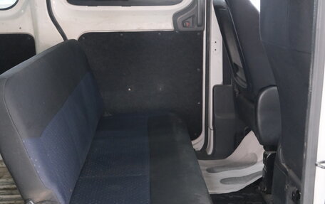 Nissan NV200, 2011 год, 949 000 рублей, 19 фотография