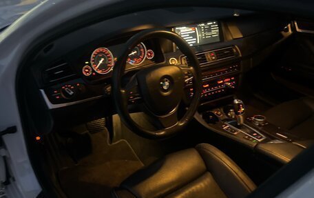 BMW 5 серия, 2016 год, 2 700 000 рублей, 9 фотография