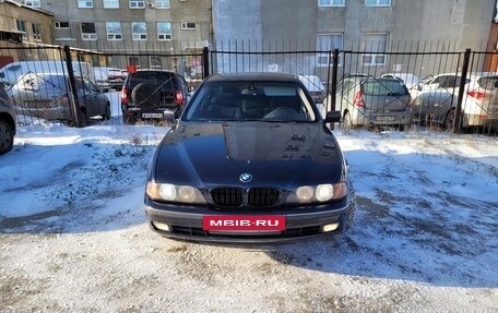 BMW 5 серия, 2000 год, 800 000 рублей, 2 фотография