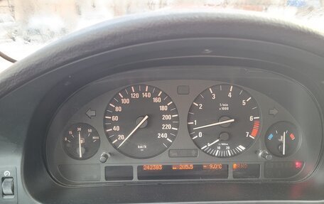 BMW 5 серия, 2000 год, 800 000 рублей, 9 фотография