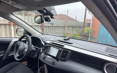 Toyota RAV4, 2017 год, 2 250 000 рублей, 7 фотография