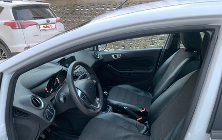 Ford Fiesta, 2015 год, 850 000 рублей, 12 фотография