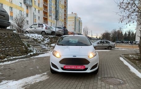 Ford Fiesta, 2015 год, 850 000 рублей, 2 фотография