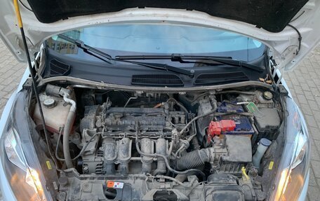 Ford Fiesta, 2015 год, 850 000 рублей, 20 фотография