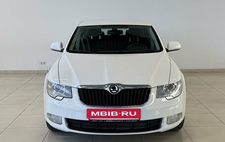 Skoda Superb III рестайлинг, 2012 год, 1 030 000 рублей, 2 фотография