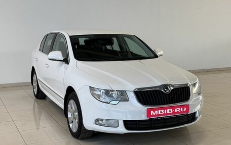 Skoda Superb III рестайлинг, 2012 год, 1 030 000 рублей, 3 фотография