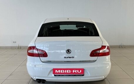 Skoda Superb III рестайлинг, 2012 год, 1 030 000 рублей, 5 фотография