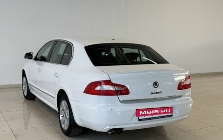 Skoda Superb III рестайлинг, 2012 год, 1 030 000 рублей, 6 фотография