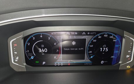 Volkswagen Tiguan II, 2021 год, 3 200 000 рублей, 17 фотография