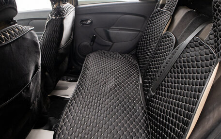 Renault Logan II, 2017 год, 649 000 рублей, 17 фотография