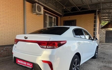 KIA Rio IV, 2020 год, 1 870 000 рублей, 3 фотография