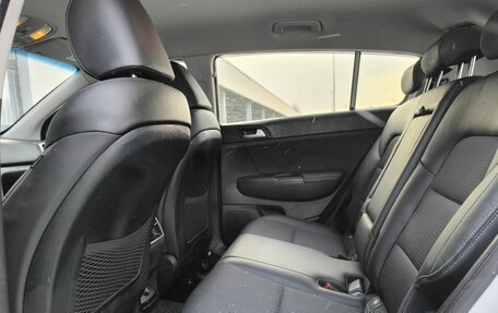 KIA Sportage IV рестайлинг, 2018 год, 2 600 000 рублей, 10 фотография