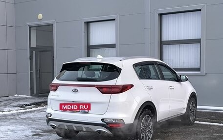 KIA Sportage IV рестайлинг, 2018 год, 2 600 000 рублей, 5 фотография