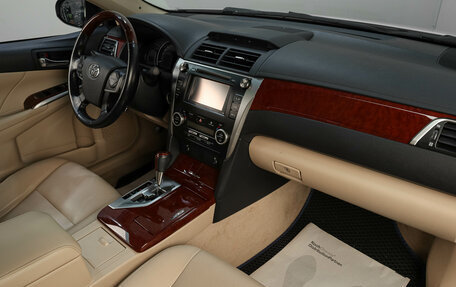 Toyota Camry, 2012 год, 1 719 000 рублей, 11 фотография