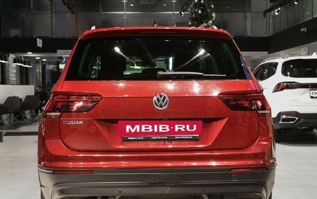 Volkswagen Tiguan II, 2018 год, 2 150 000 рублей, 5 фотография