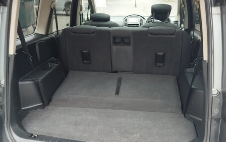 Nissan Lafesta I, 2005 год, 650 000 рублей, 5 фотография