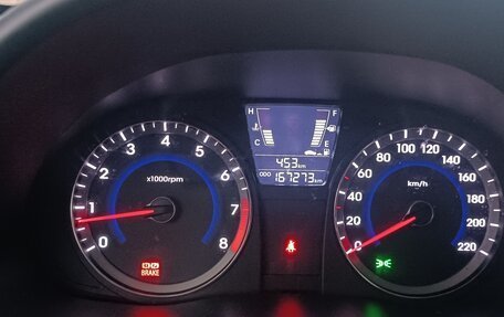 Hyundai Solaris II рестайлинг, 2011 год, 550 000 рублей, 9 фотография