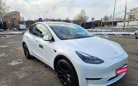 Tesla Model Y I, 2022 год, 3 550 000 рублей, 1 фотография