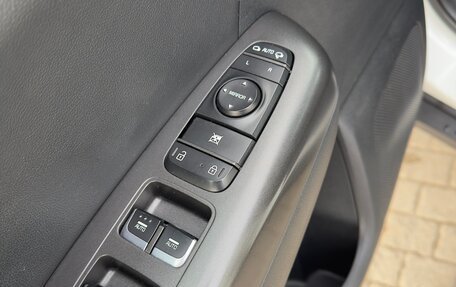 KIA Sportage IV рестайлинг, 2018 год, 1 950 000 рублей, 9 фотография