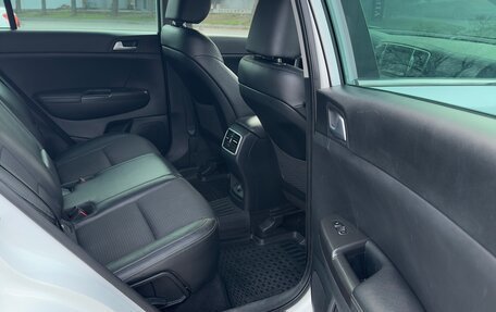 KIA Sportage IV рестайлинг, 2018 год, 1 950 000 рублей, 14 фотография