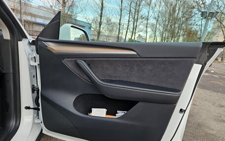 Tesla Model Y I, 2022 год, 3 550 000 рублей, 10 фотография