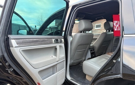 Volkswagen Touareg III, 2003 год, 1 300 000 рублей, 6 фотография