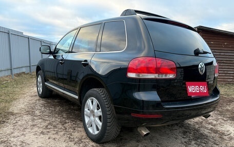 Volkswagen Touareg III, 2003 год, 1 300 000 рублей, 11 фотография