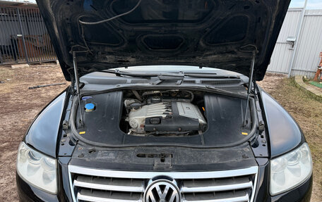 Volkswagen Touareg III, 2003 год, 1 300 000 рублей, 19 фотография